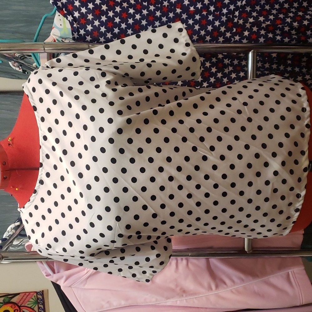 Polka-dot top